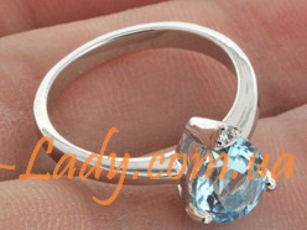 женское кольцо из серебра 925