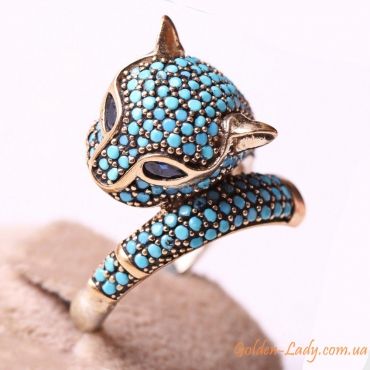 серебряное кольцо в виде кошки